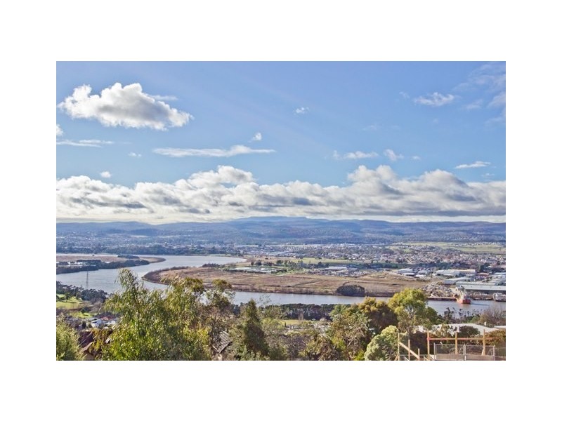 59 Lachlan Parade, Trevallyn TAS 7250