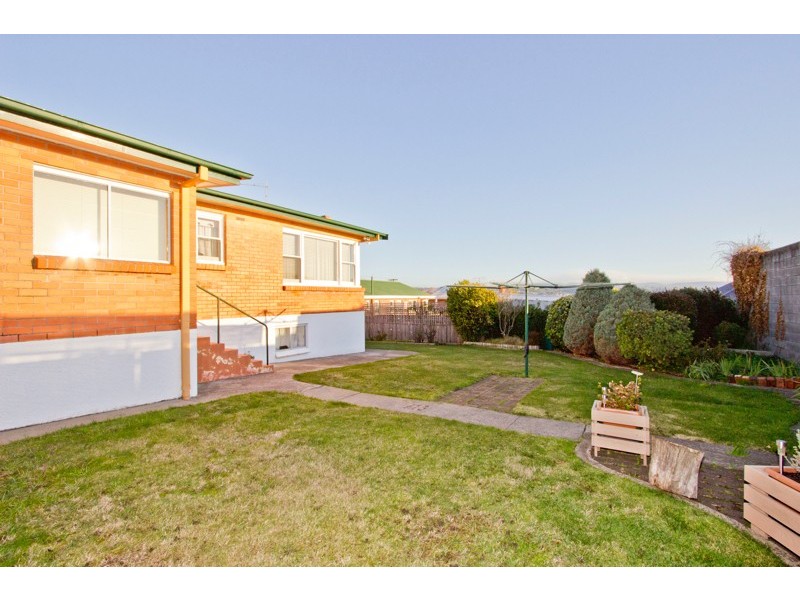 14 Ronneby Road, Newnham TAS 7248