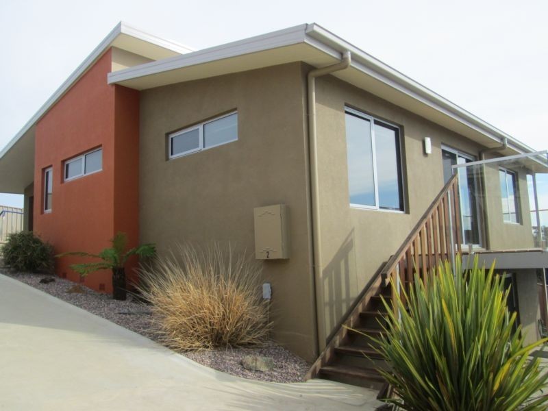 2/17 Carries Close, Riverside TAS 7250