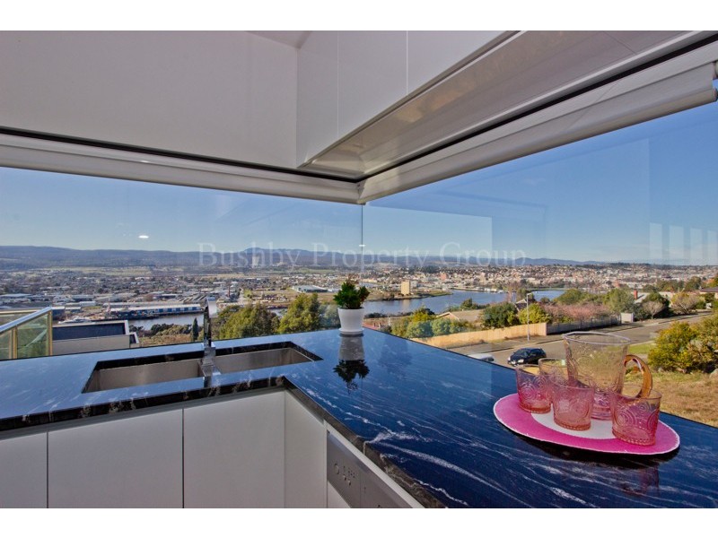 37a Floreat Crescent, Trevallyn TAS 7250