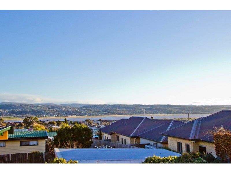 14. Ronneby Road, Newnham TAS 7248