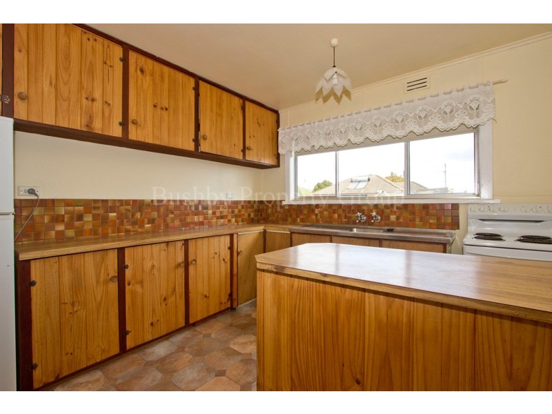 6 Trueman Crescent, Mowbray TAS 7248