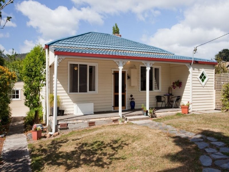 81 Station Road, Lilydale TAS 7268