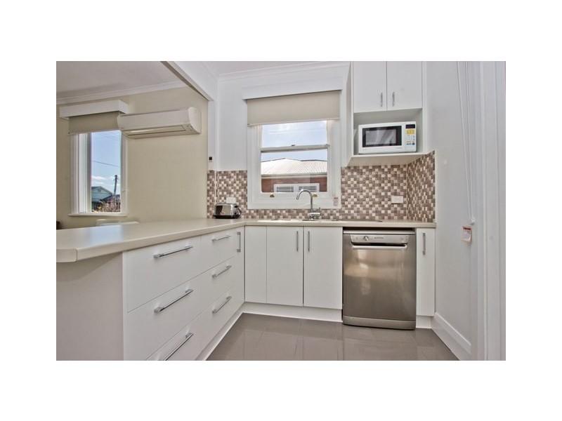 10 Mangin Street, Mowbray TAS 7248