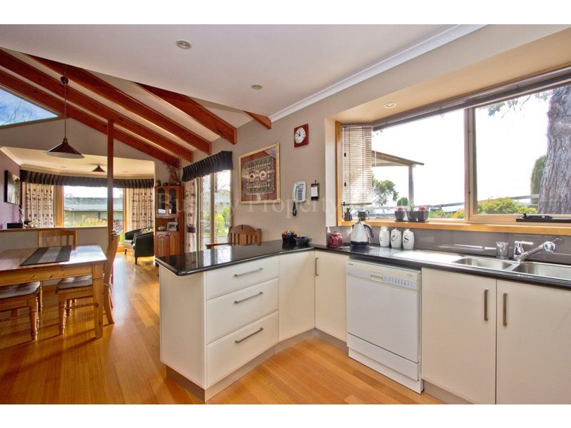 30 Henrietta Grove, West Launceston TAS 7250