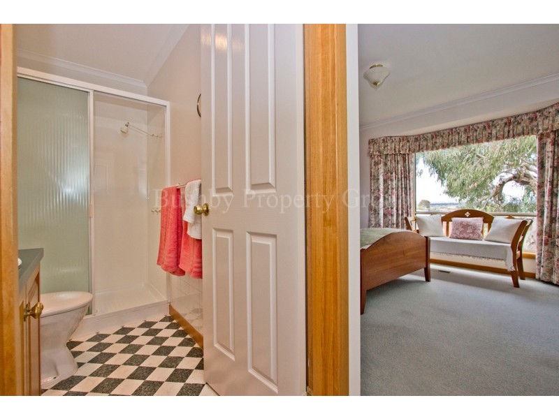 30 Henrietta Grove, West Launceston TAS 7250