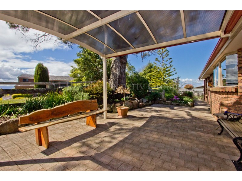 30 Henrietta Grove, West Launceston TAS 7250
