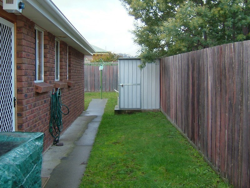2/34-36 Parklands Parade, Newnham TAS 7248