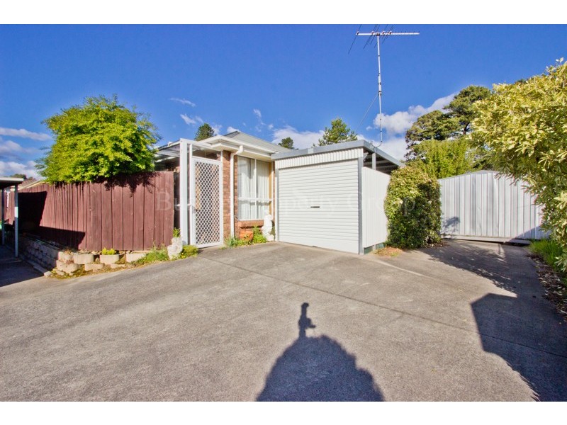 2/34-36 Parklands Parade, Newnham TAS 7248