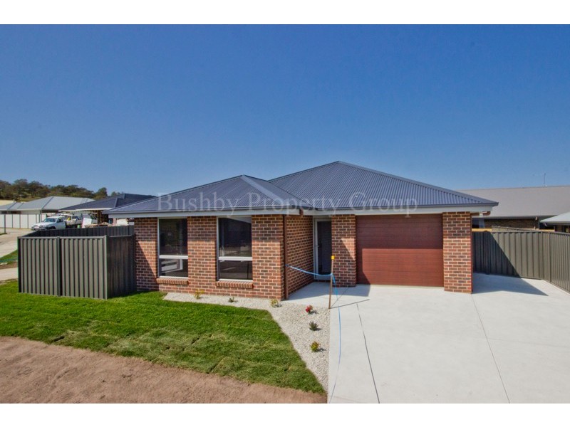 2/10 Shervan Court, Perth TAS 7300