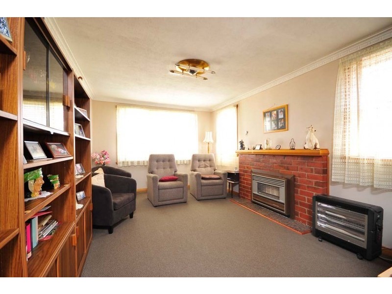 10 Karpaty Avenue., Newnham TAS 7248