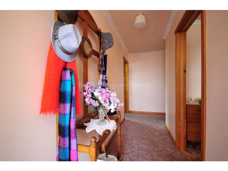 10 Karpaty Avenue., Newnham TAS 7248