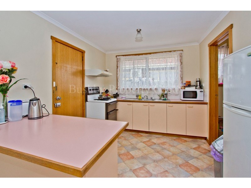 1/64 Haig Street., Mowbray TAS 7248