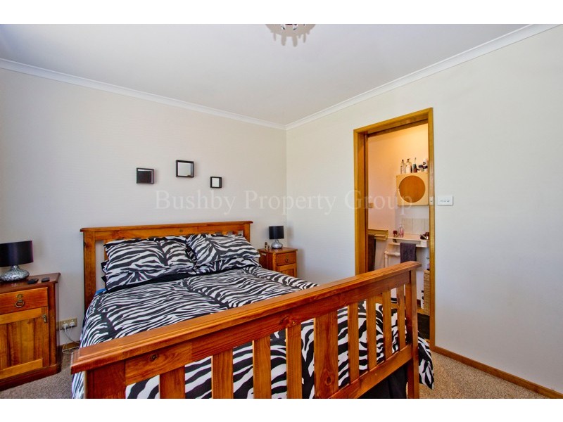 2/12 Drysdale Court, Newnham TAS 7248