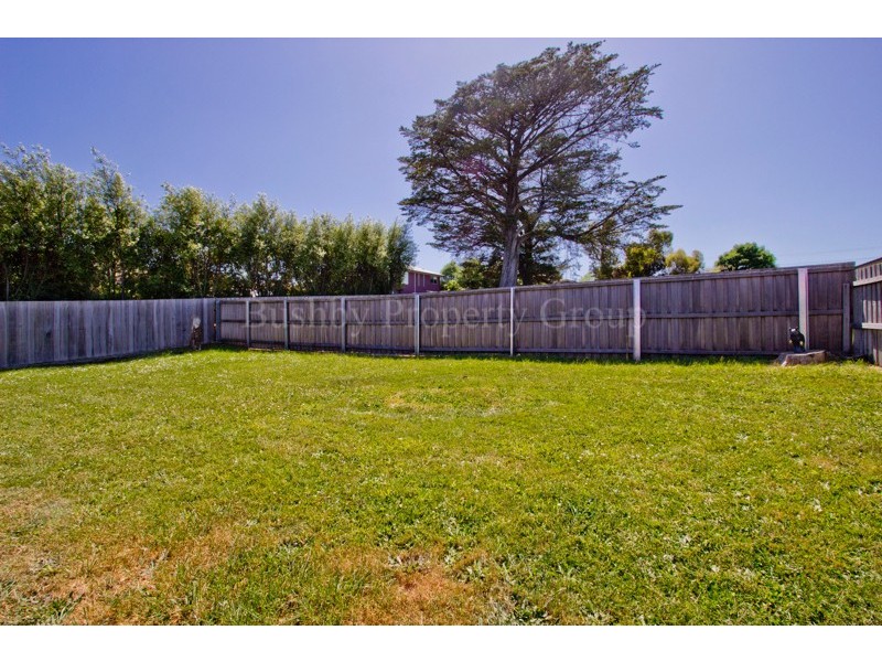 2/12 Drysdale Court, Newnham TAS 7248