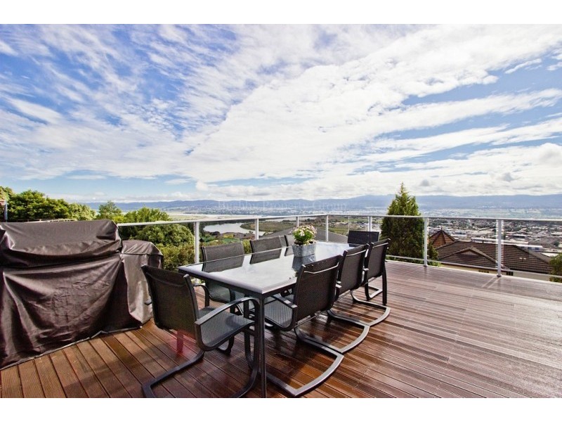 28 Whitford Grove, Trevallyn TAS 7250