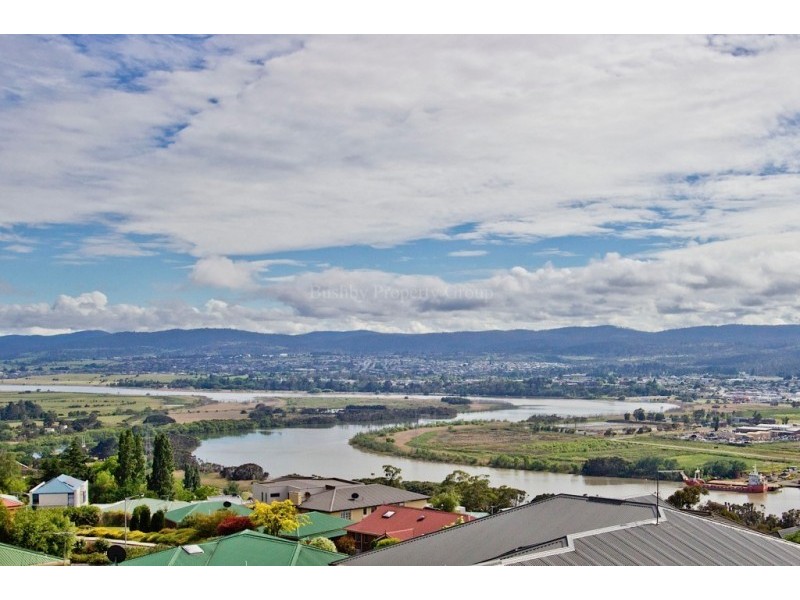 28 Whitford Grove, Trevallyn TAS 7250