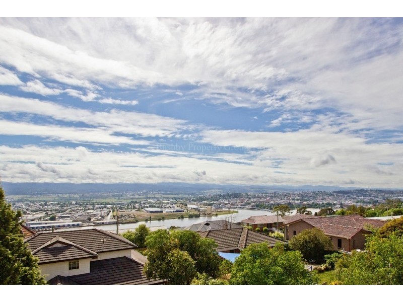 28 Whitford Grove, Trevallyn TAS 7250