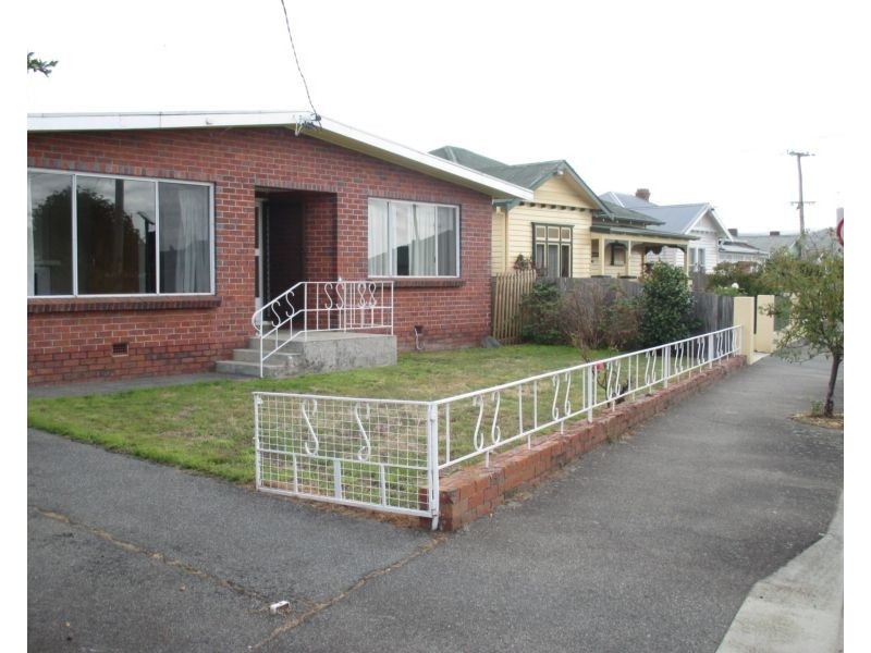 30 Button Street, Mowbray TAS 7248