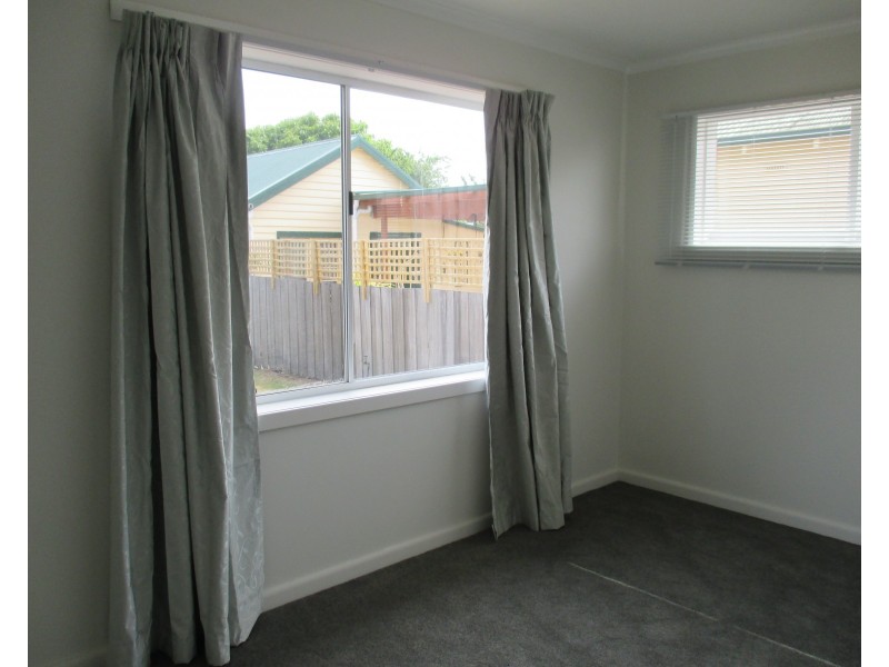 30 Button Street, Mowbray TAS 7248