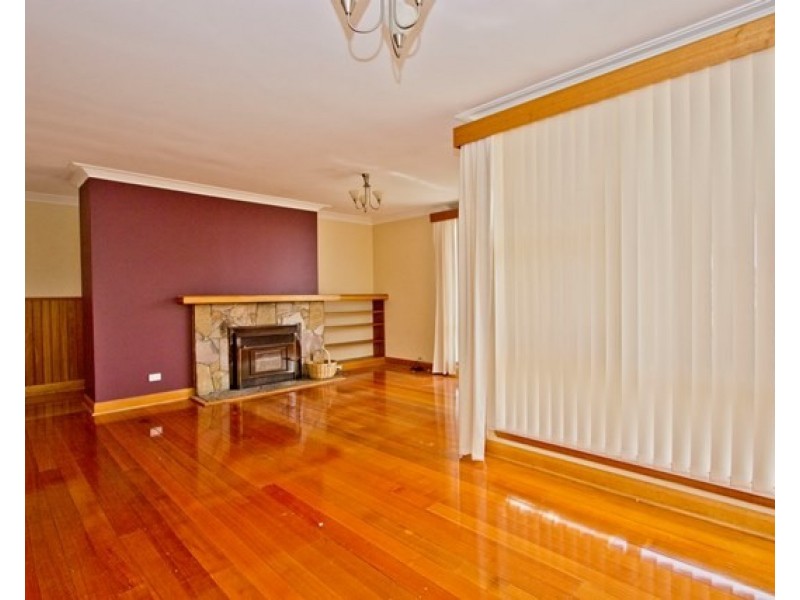13 Fairthorne Road, Trevallyn TAS 7250