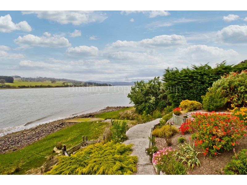 28 Rosevears Drive, Lanena TAS 7275