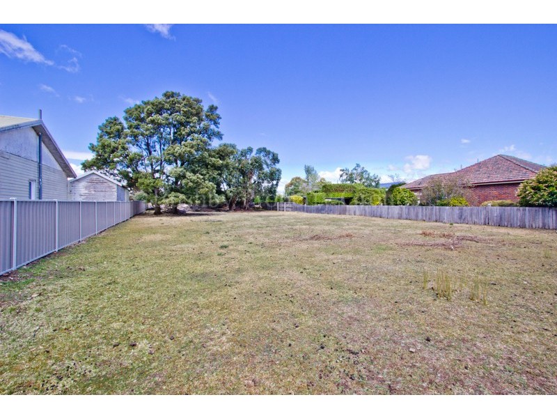 12 Gatenby Street, Cressy TAS 7302