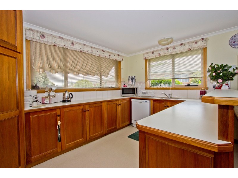 2/7-9 Holstun Place, Riverside TAS 7250