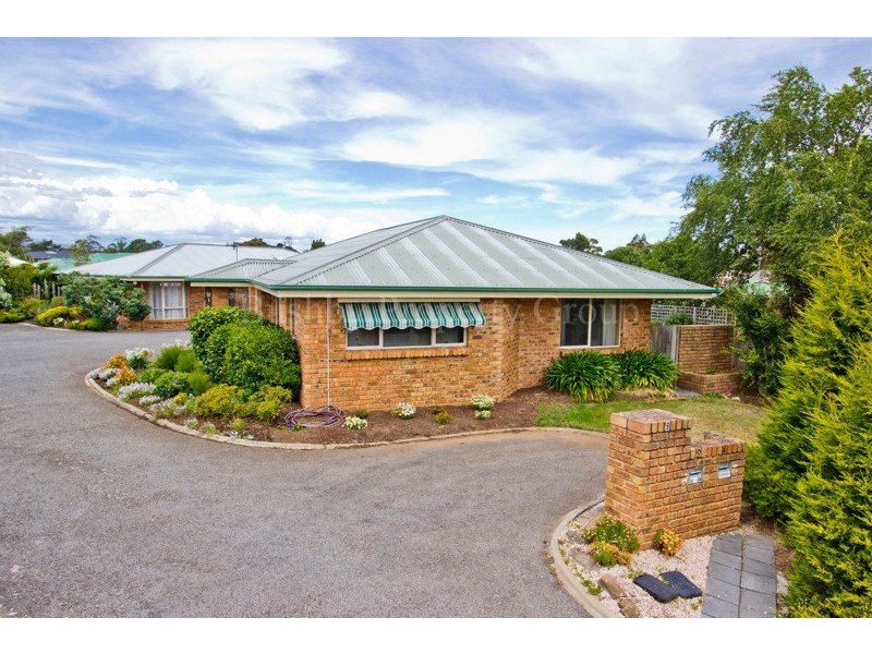 2/7-9 Holstun Place, Riverside TAS 7250