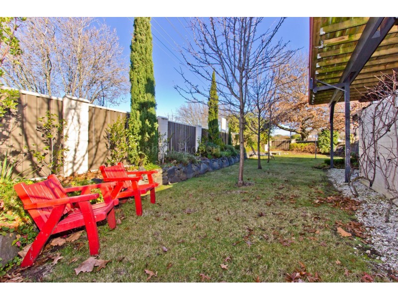2 Kensington Gardens, Norwood TAS 7250