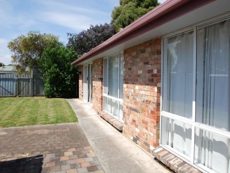2/27 Foch Street, Mowbray TAS 7248
