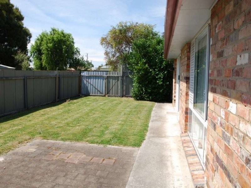 2/27 Foch Street, Mowbray TAS 7248