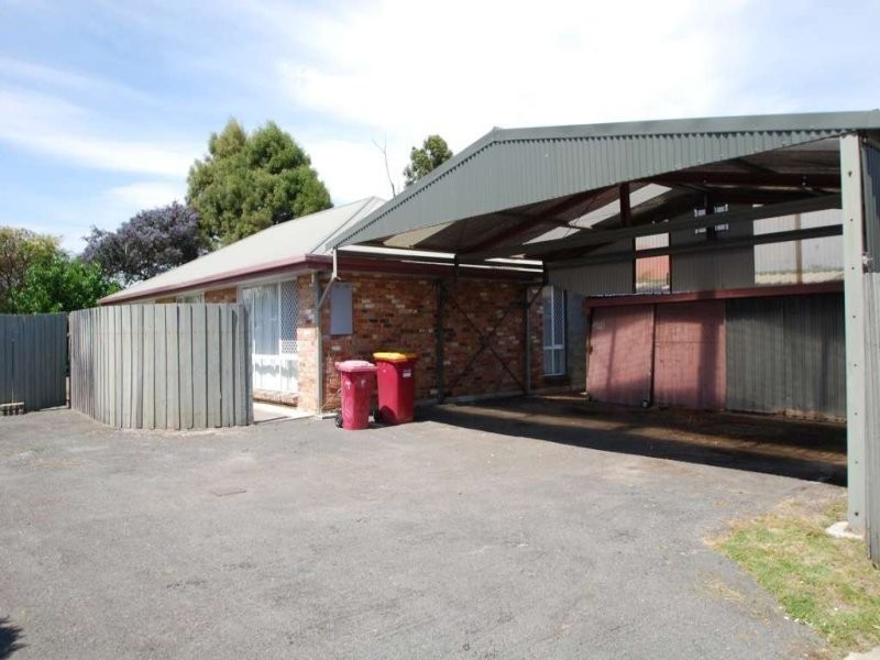 2/27 Foch Street, Mowbray TAS 7248