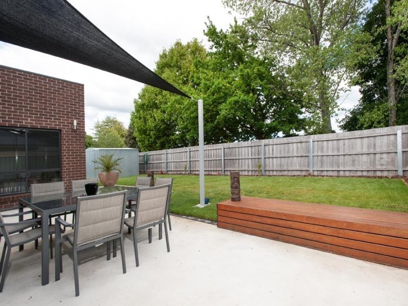 28 Bethune Place, Newnham TAS 7248