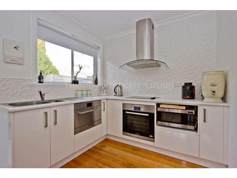 28 Julie Crescent, Newnham TAS 7248