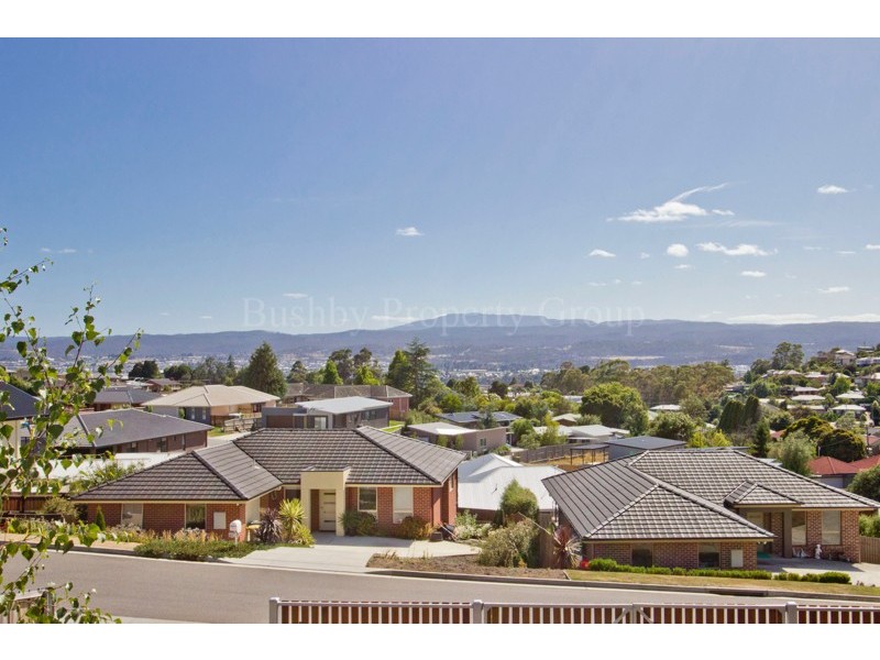 11 Assisi Avenue, Riverside TAS 7250