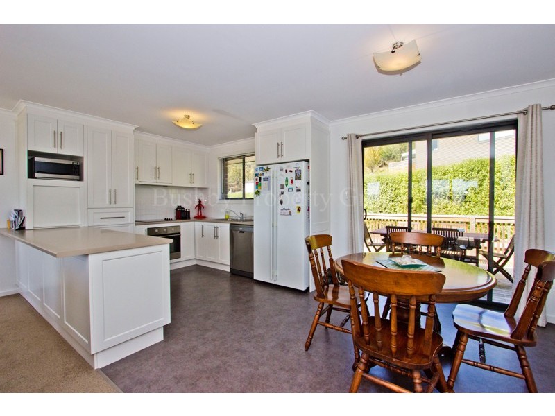 11 Assisi Avenue, Riverside TAS 7250