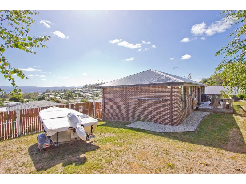 11 Assisi Avenue, Riverside TAS 7250
