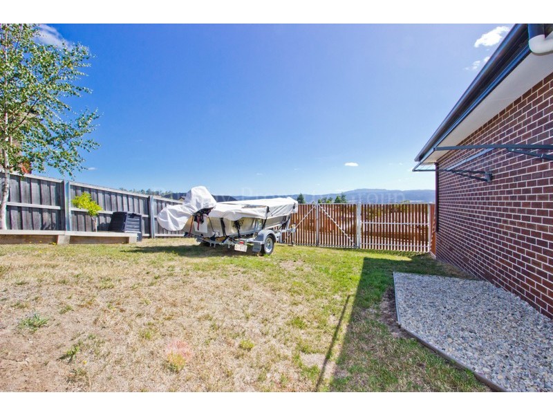 11 Assisi Avenue, Riverside TAS 7250