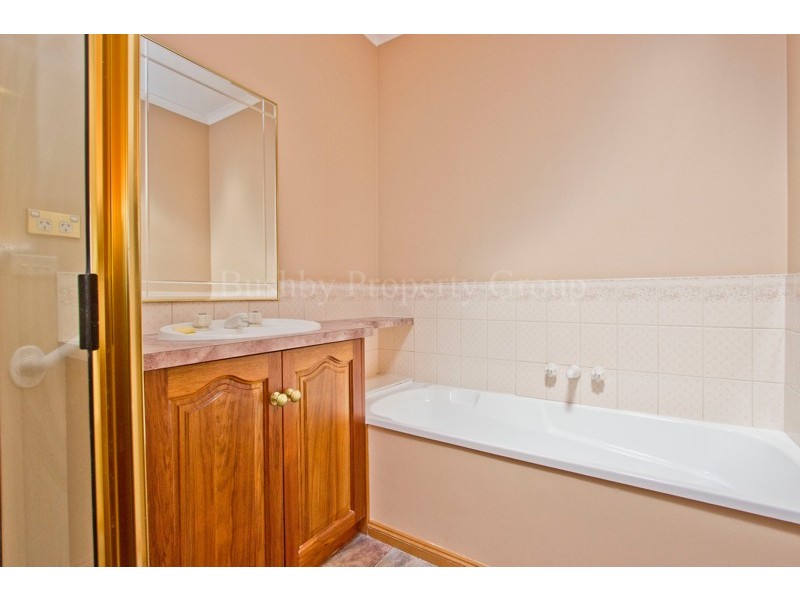 1/33 Hilton Place, Norwood TAS 7250