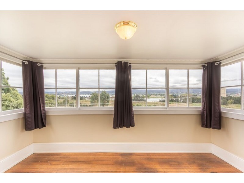 2 Forest Road, Trevallyn TAS 7250