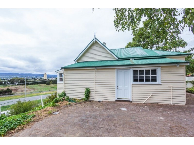 2 Forest Road, Trevallyn TAS 7250