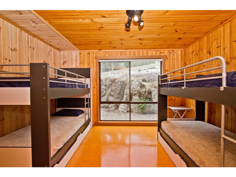 18 Seaton Cove Road, Binalong Bay TAS 7216