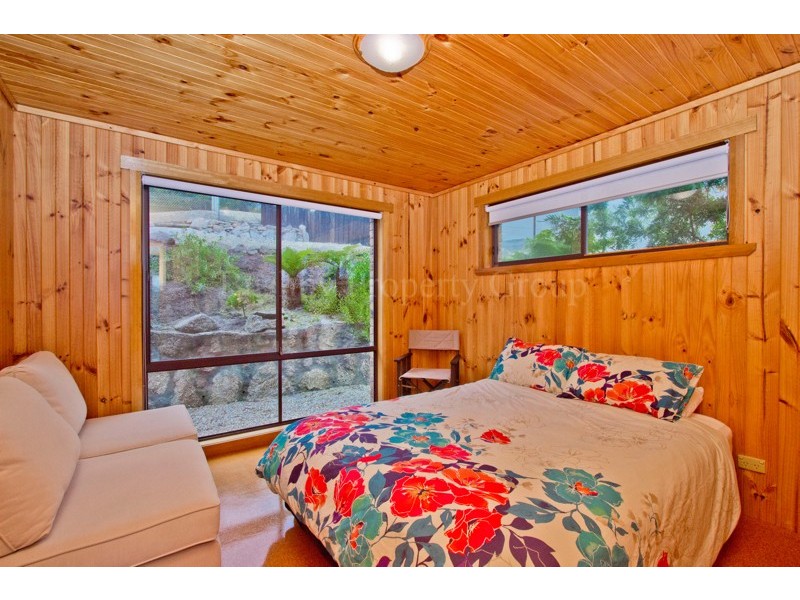 18 Seaton Cove Road, Binalong Bay TAS 7216