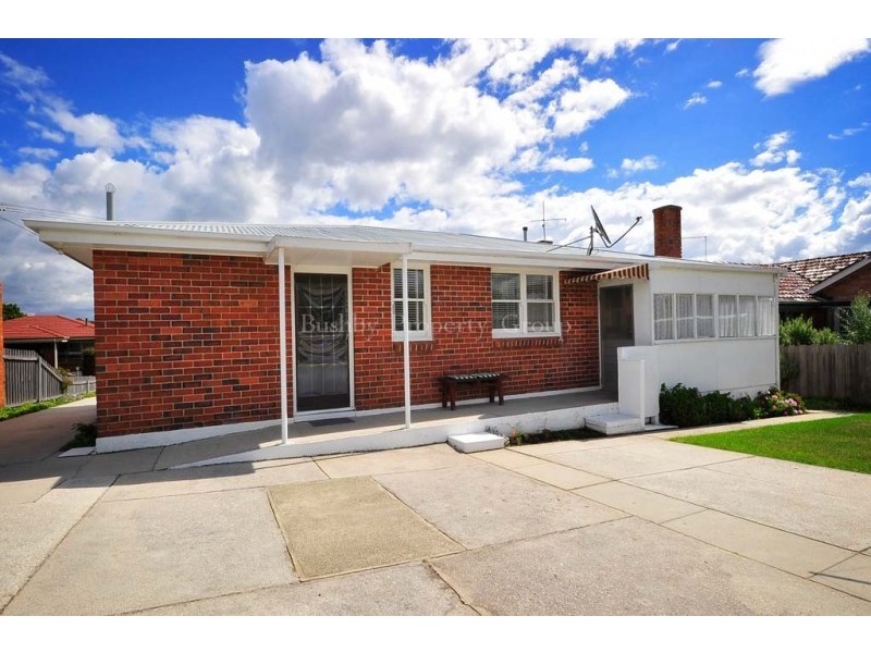 10 Karpaty Avenue, Newnham TAS 7248