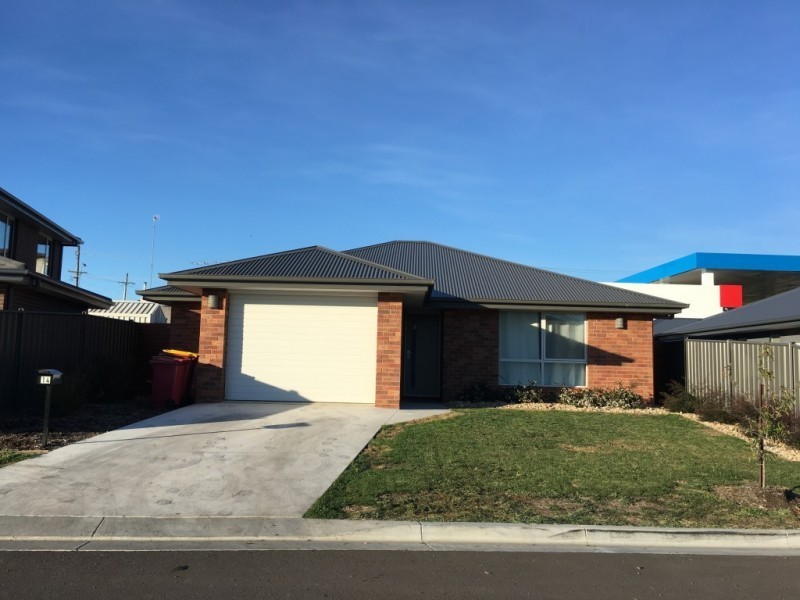 14 Hortus Place, Newnham TAS 7248