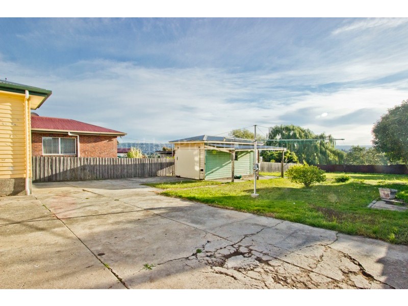 32 Clare Street, Mowbray TAS 7248