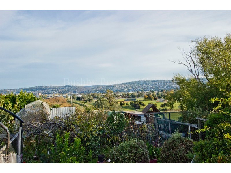 32 Clare Street, Mowbray TAS 7248