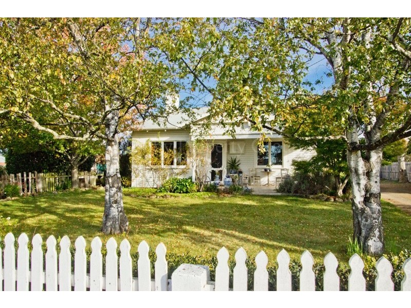 19 Lewis Street, Longford TAS 7301