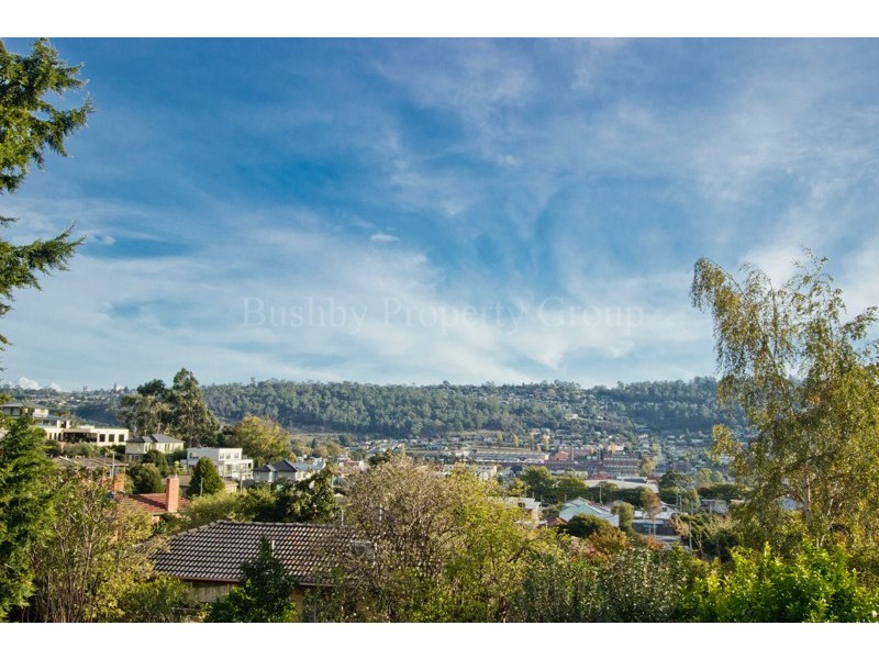 2 Chungon Crescent, South Launceston TAS 7249